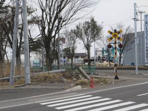 電柱折れ曲がり