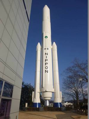 H2ロケット模型